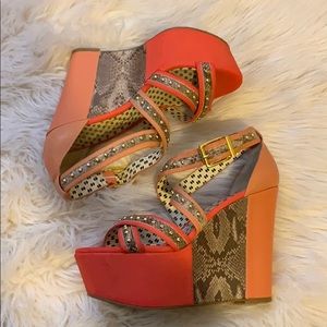 HOST PICK 🎀 Jessica Simpson Wedges